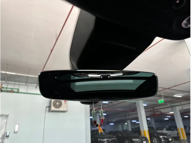 Car image 31