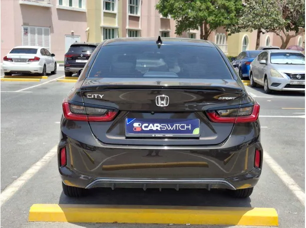 Car image 6