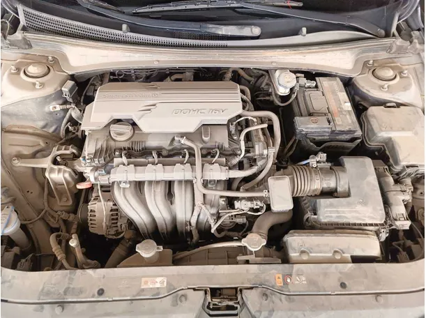Car image 28
