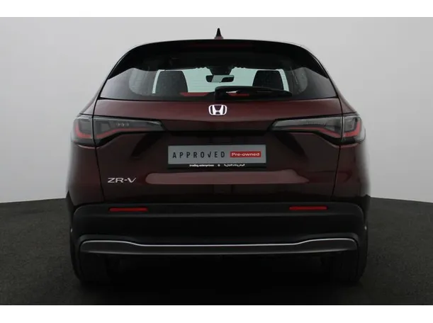 Car image 11