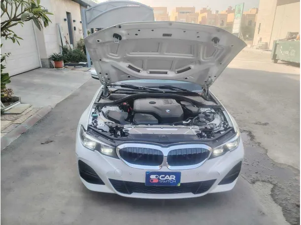 Car image 39