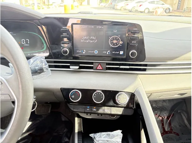 Car image 20
