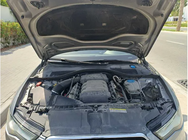 Car image 26