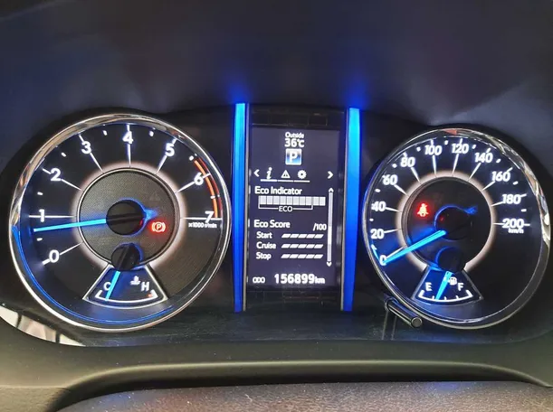 Car image 18