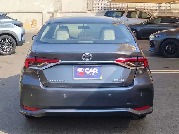 Car image 6