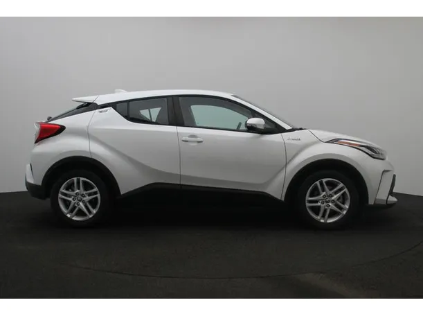 Car image 13