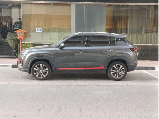 Car image 8