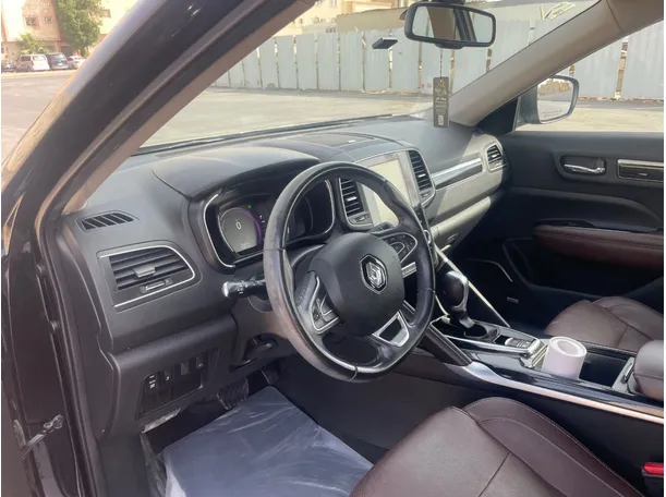 Car image 13