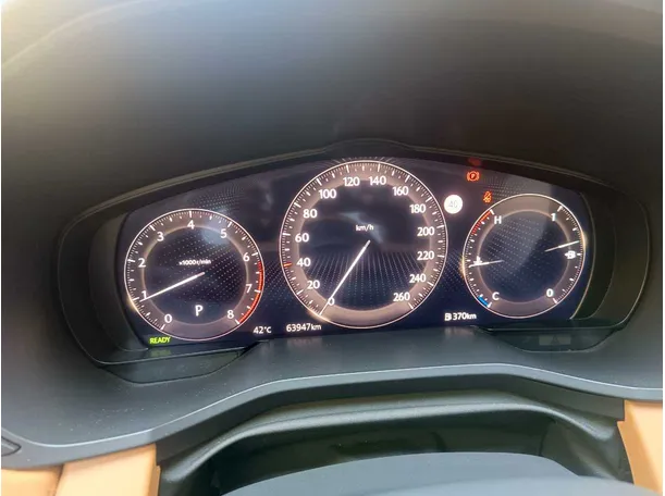 Car image 28