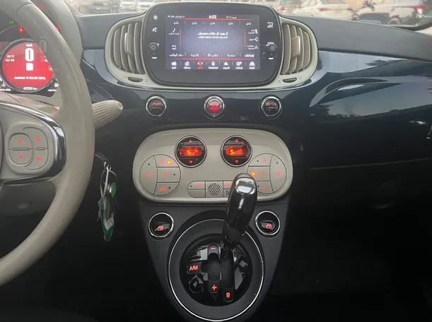 Car image 15