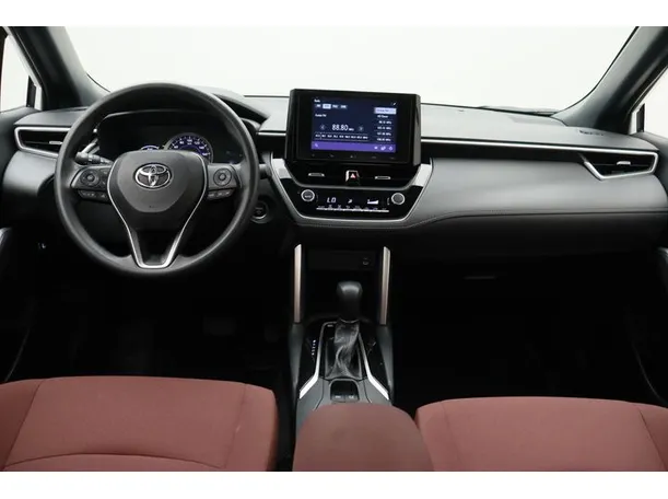 Car image 14