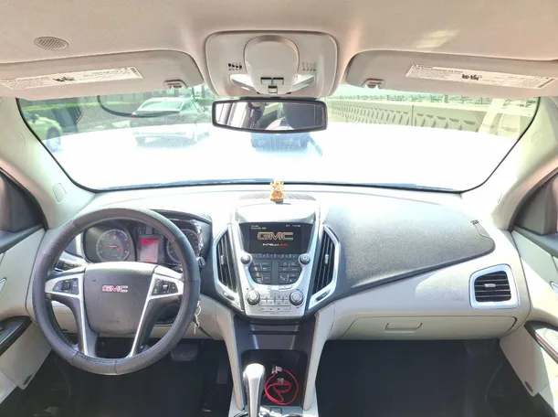 Car image 17
