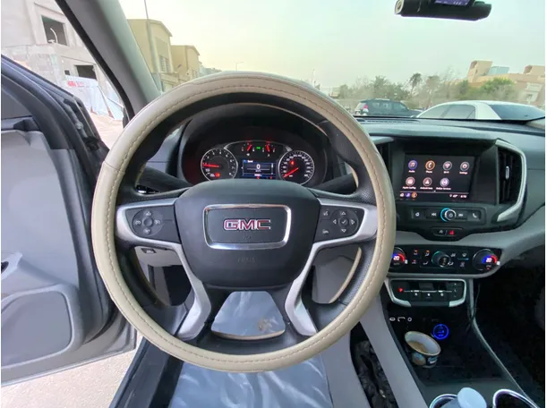Car image 16