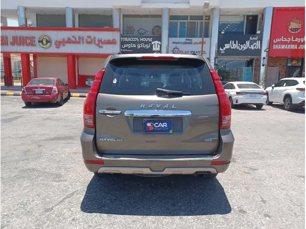 Car image 6