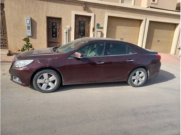Car image 8