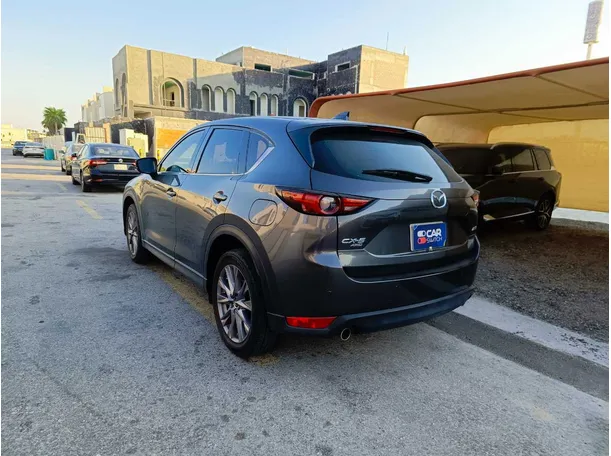 Car image 7