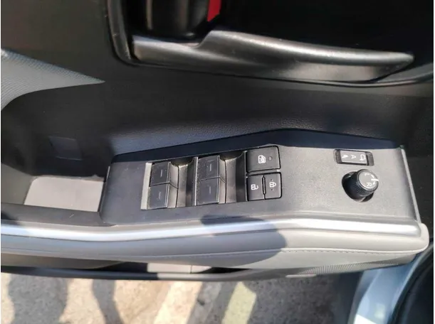 Car image 41