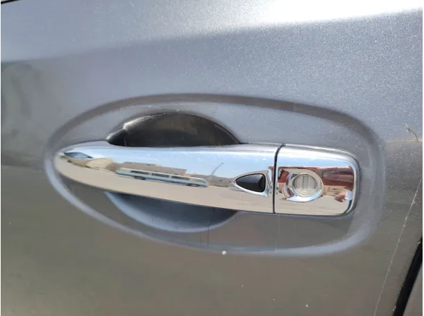 Car image 28