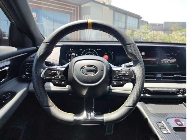 Car image 21