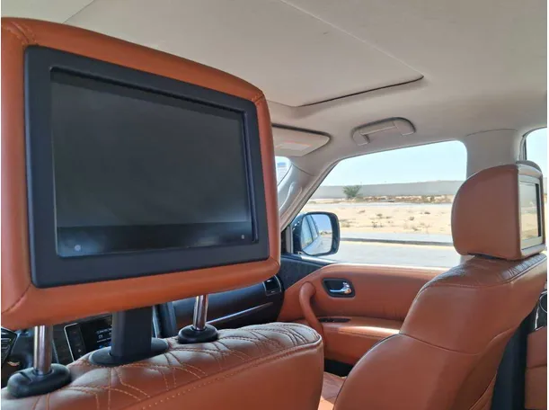 Car image 22