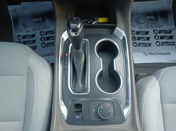 Car image 13
