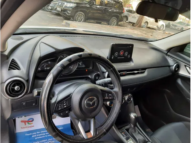 Car image 11
