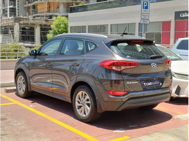 Car image 7