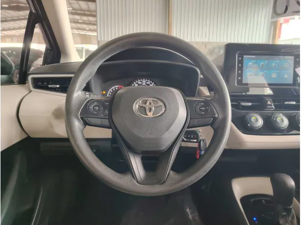 Car image 21