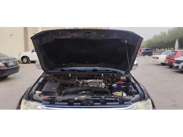 Car image 29