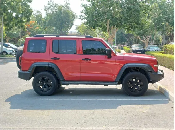Car image 8