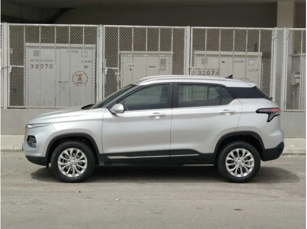Car image 7