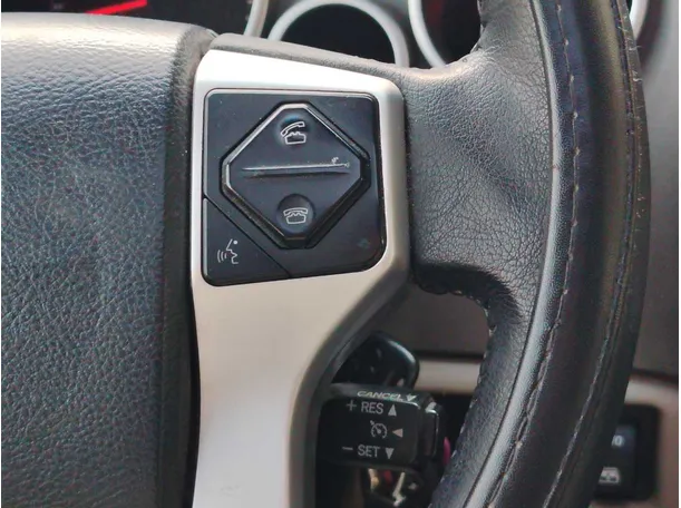 Car image 36
