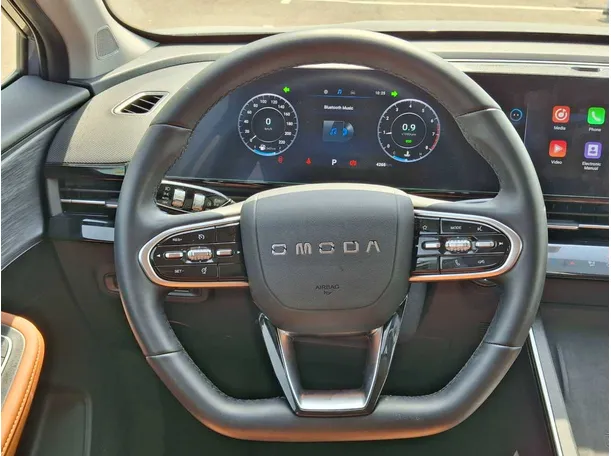 Car image 17