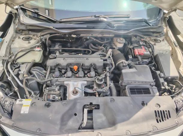 Car image 30