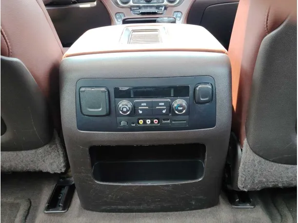 Car image 36