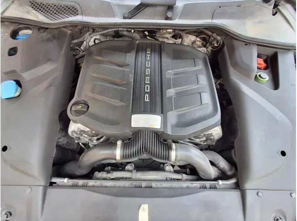 Car image 21