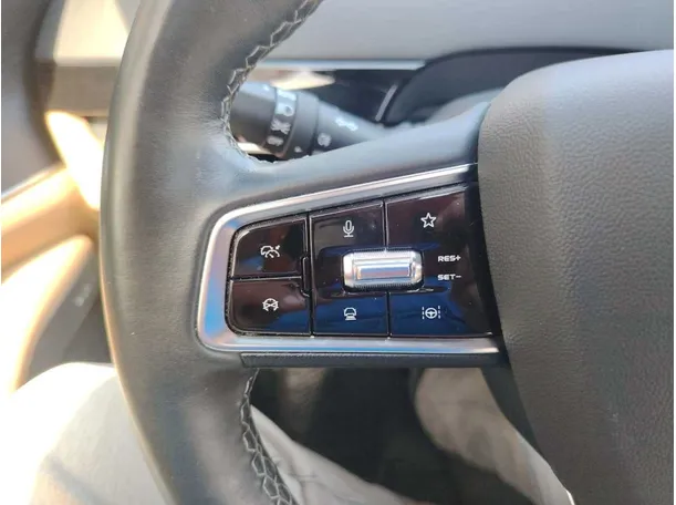 Car image 36