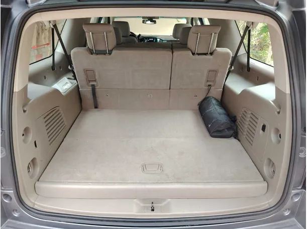Car image 26