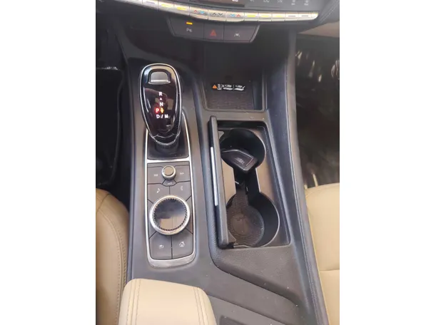 Car image 21