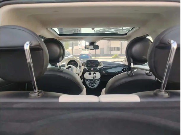 Car image 27