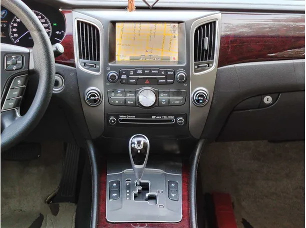 Car image 20