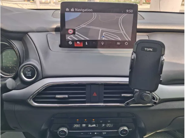 Car image 17