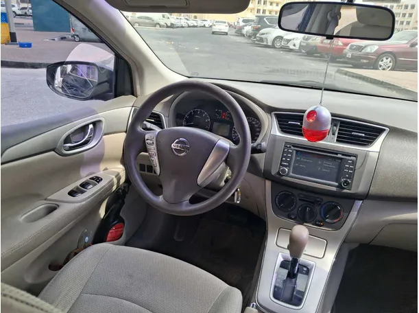 Car image 17