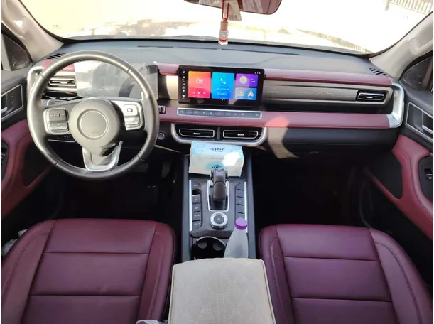 Car image 17