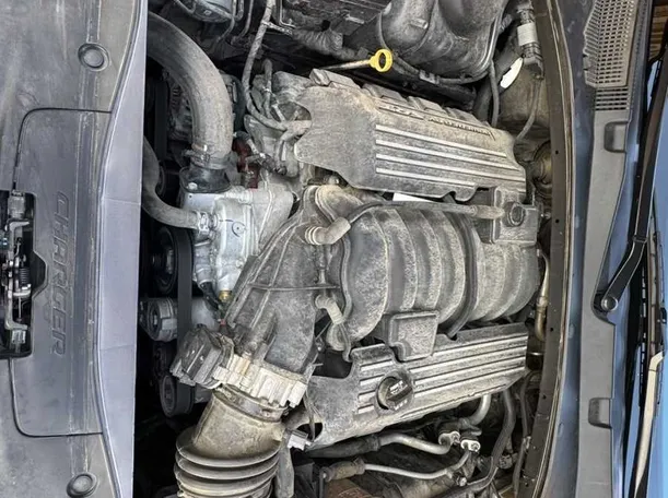 Car image 29