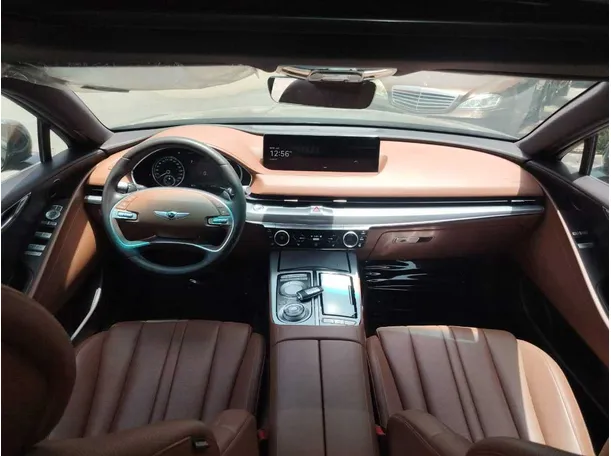 Car image 22