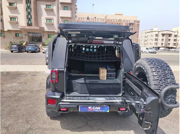 Car image 29