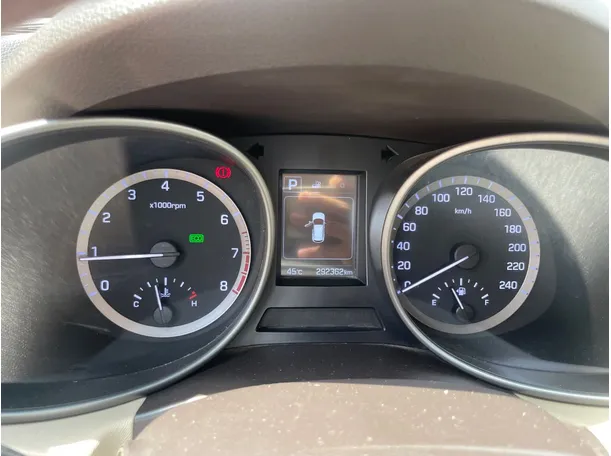 Car image 20