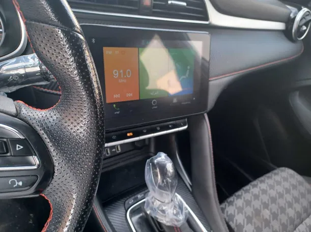 Car image 18