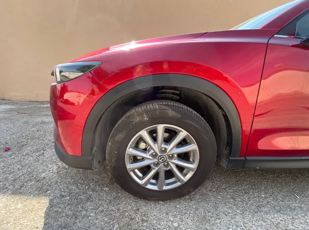 Car image 9